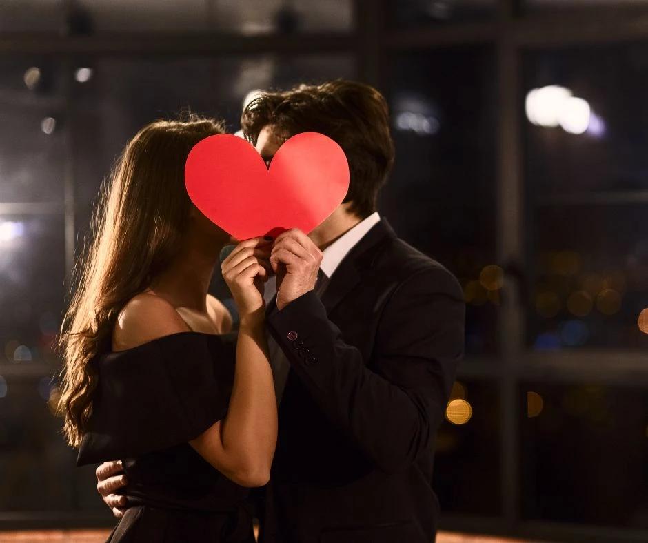 Valentine's si Dragobete: 10 idei de cadouri pentru Ea si El