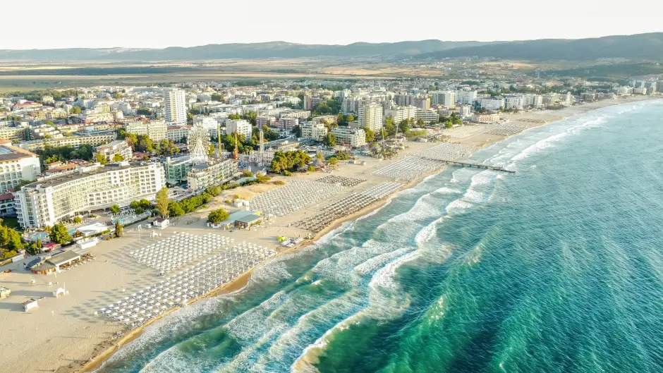 Vacanță cu buget mic în 2026: ghid complet pentru a călători mai mult cu mai puțini bani - Imagine 5