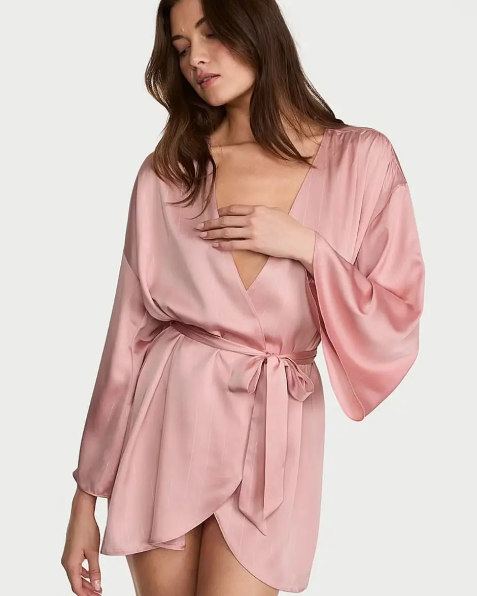 Idei de cadouri pentru burlăcițe: seturi Victoria’s Secret, parfumuri, pijamale și surprize cu cashback prin CashClub - Imagine 20
