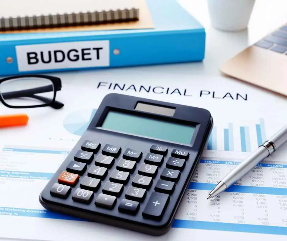 Disciplina financiară pe venit mediu: cum îți organizezi banii ca să trăiești mai liniștit, nu mai restrictiv - Imagine 4